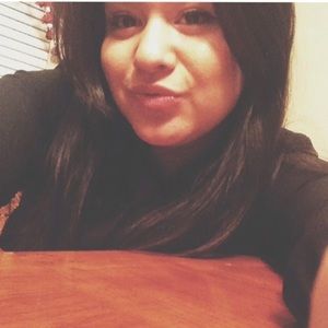 Meet your Posher, Juana